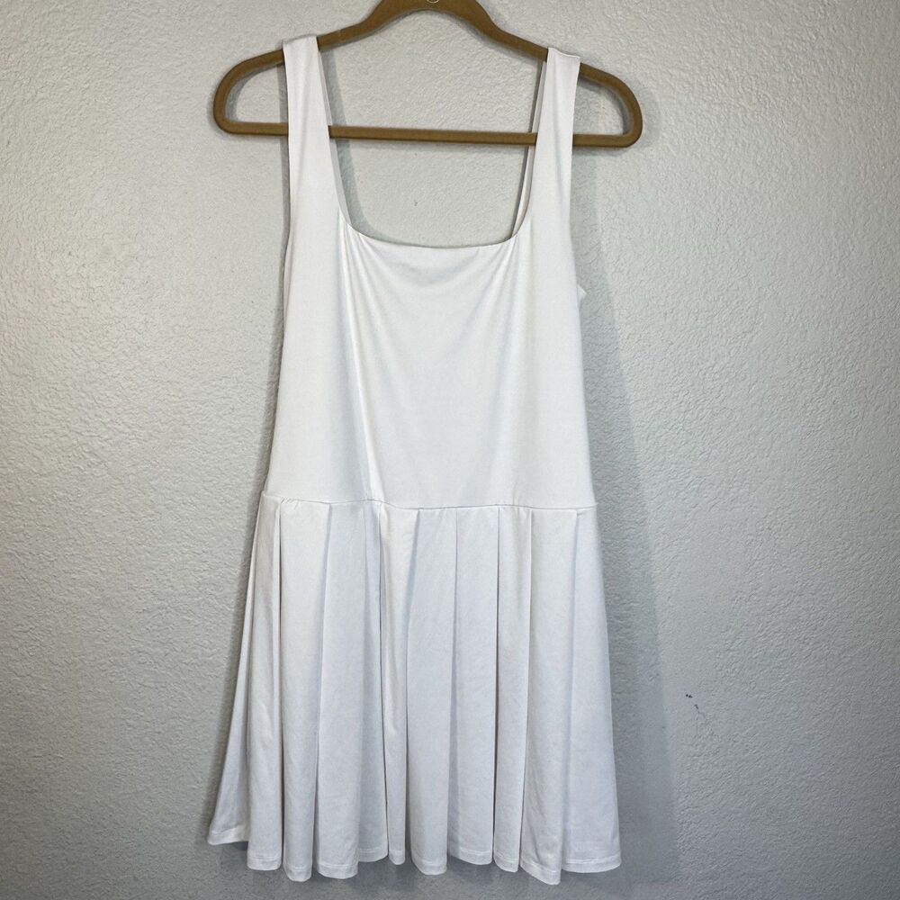 Elodie The Label Dress White Pleated Fit Flare Stretch Active Tennis Club Size L